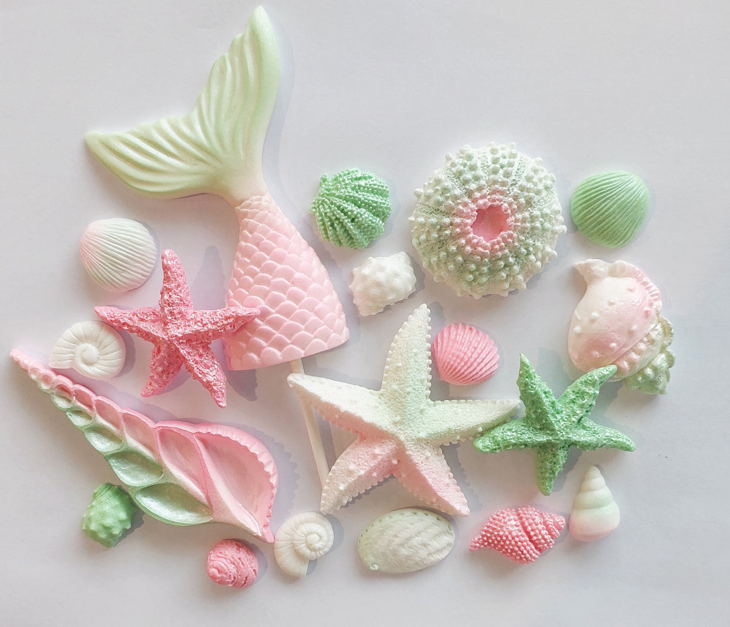 Mermaid Tail & Shells - Pink & Green