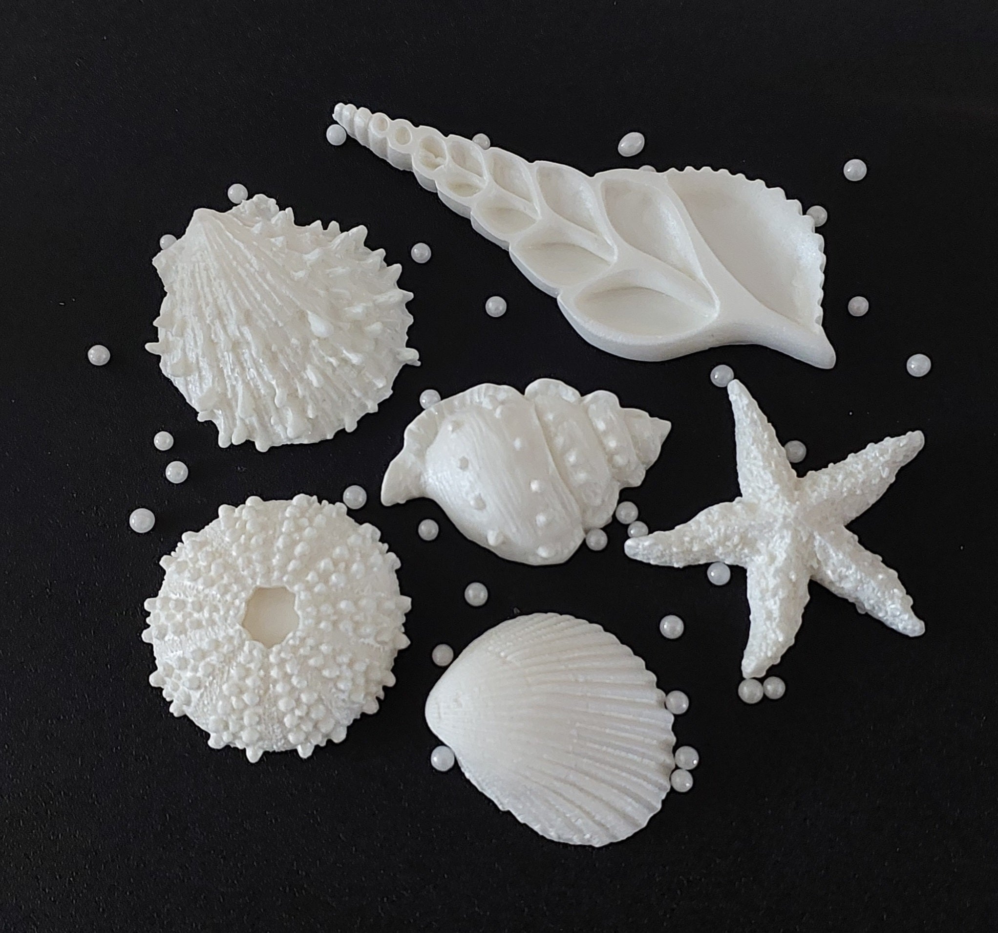 Large Shells - White x 6 & Sugar Pearls - Edible - Fondant Icing Cake ...
